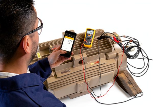 Fluke 1587FC Multimeter with Fluke Connect-5
